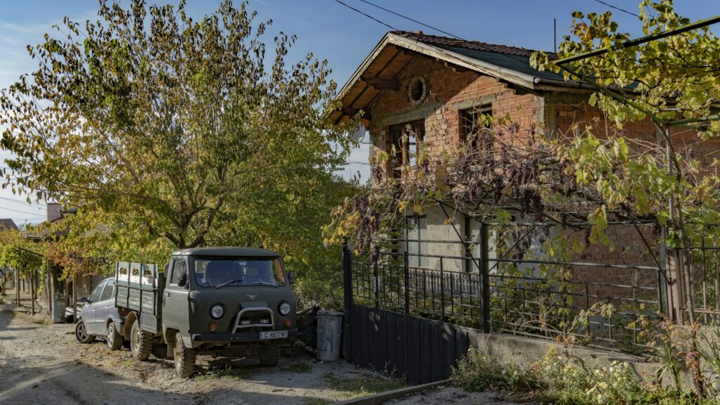 Villagers in Stubica alarmed by Serbian army drill in streets